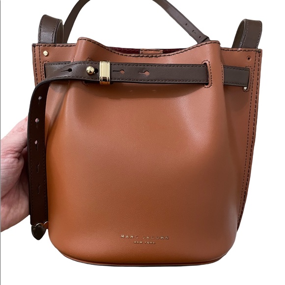 Marc Jacobs Leather Small Bucket Bag - Picture 3 of 16
